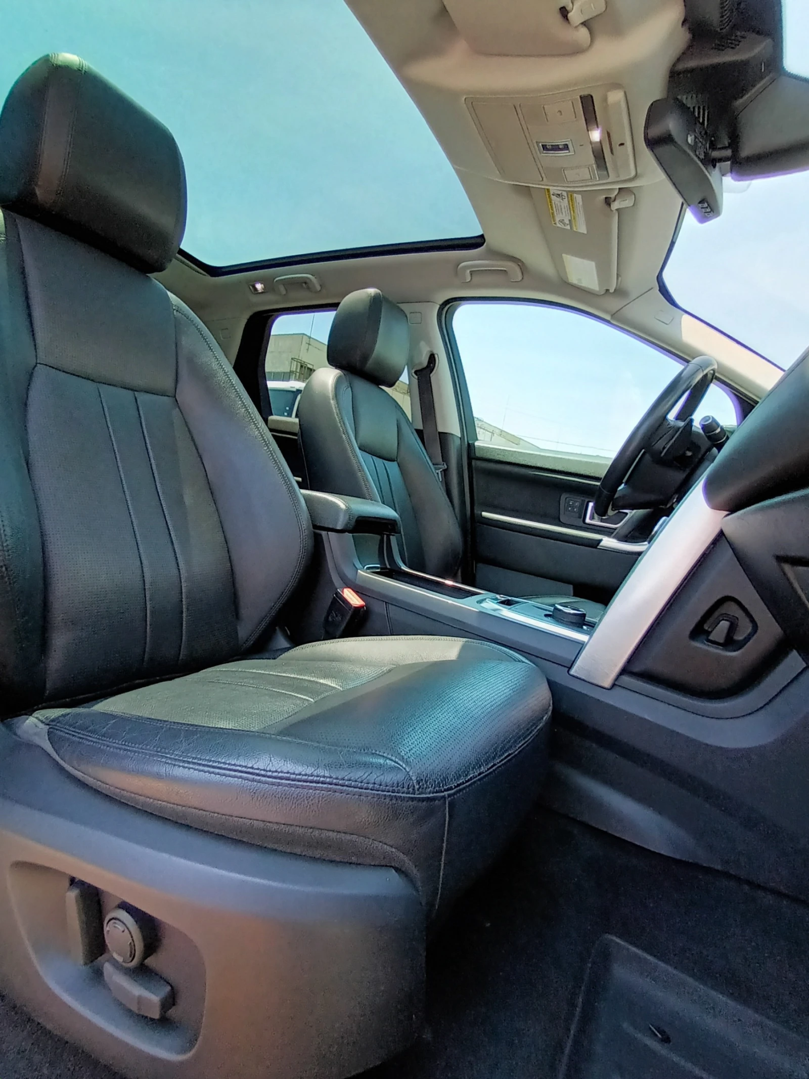 Land Rover Discovery Sport HSE 4x4, снимка 11 - Автомобили и джипове - 54800045