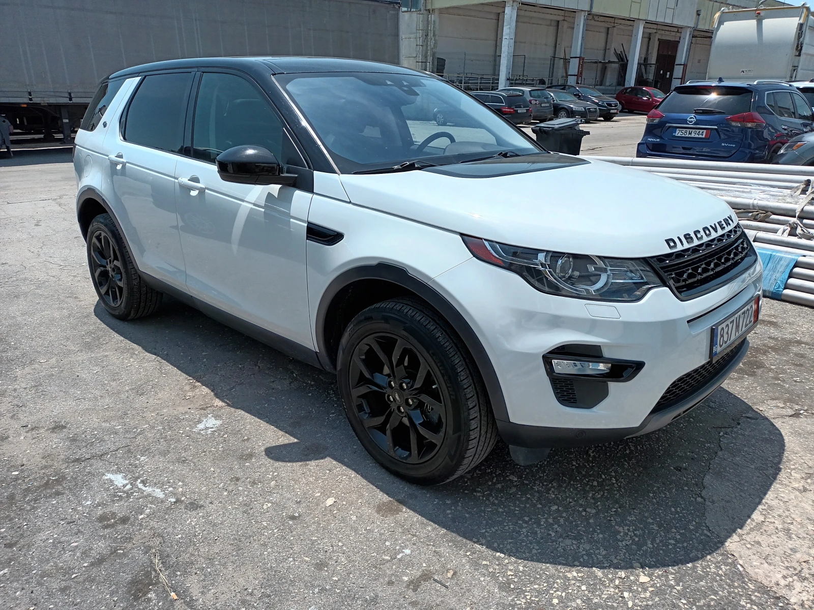 Land Rover Discovery Sport HSE 4x4, снимка 2 - Автомобили и джипове - 54800045
