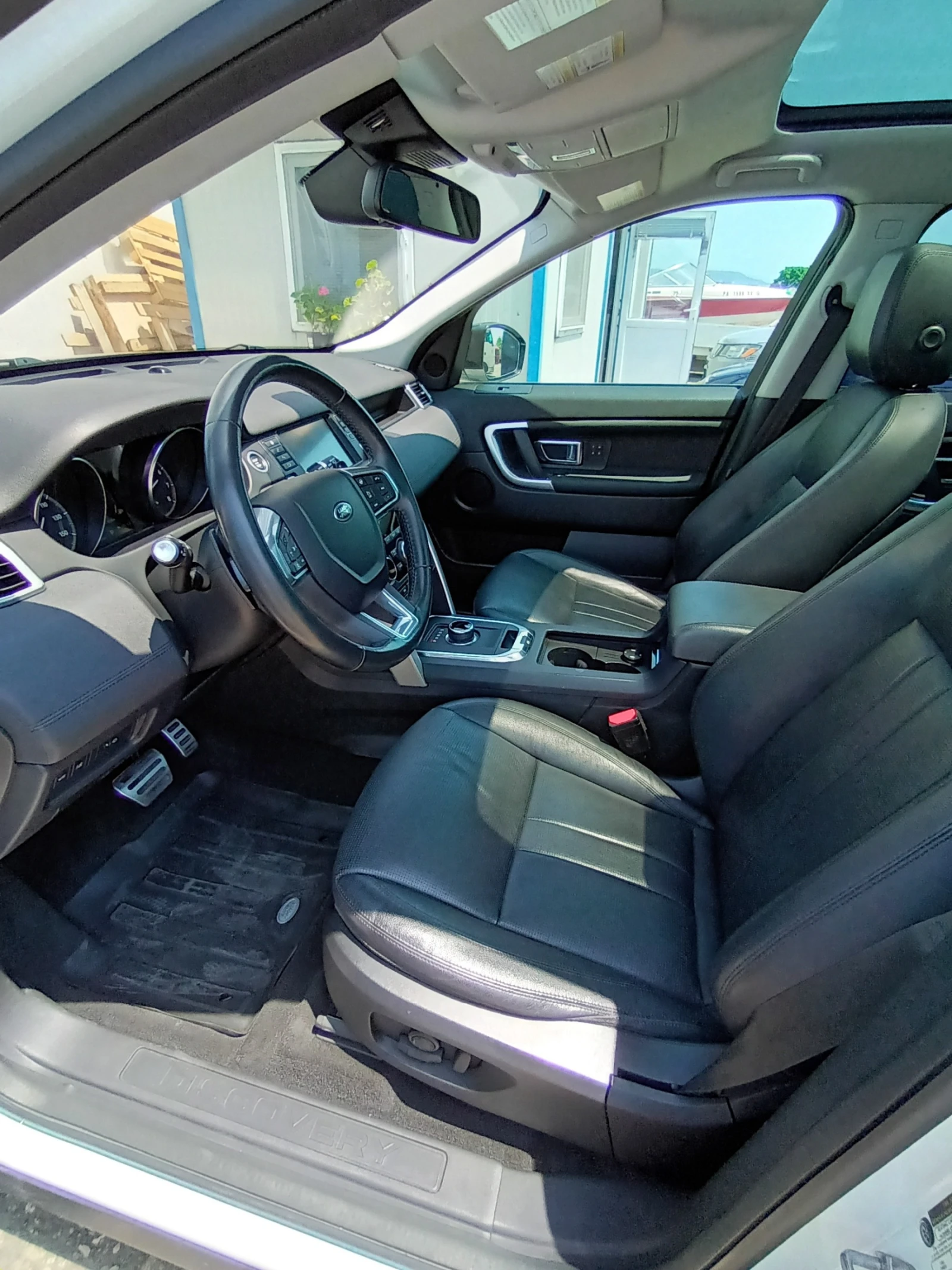 Land Rover Discovery Sport HSE 4x4, снимка 9 - Автомобили и джипове - 54800045