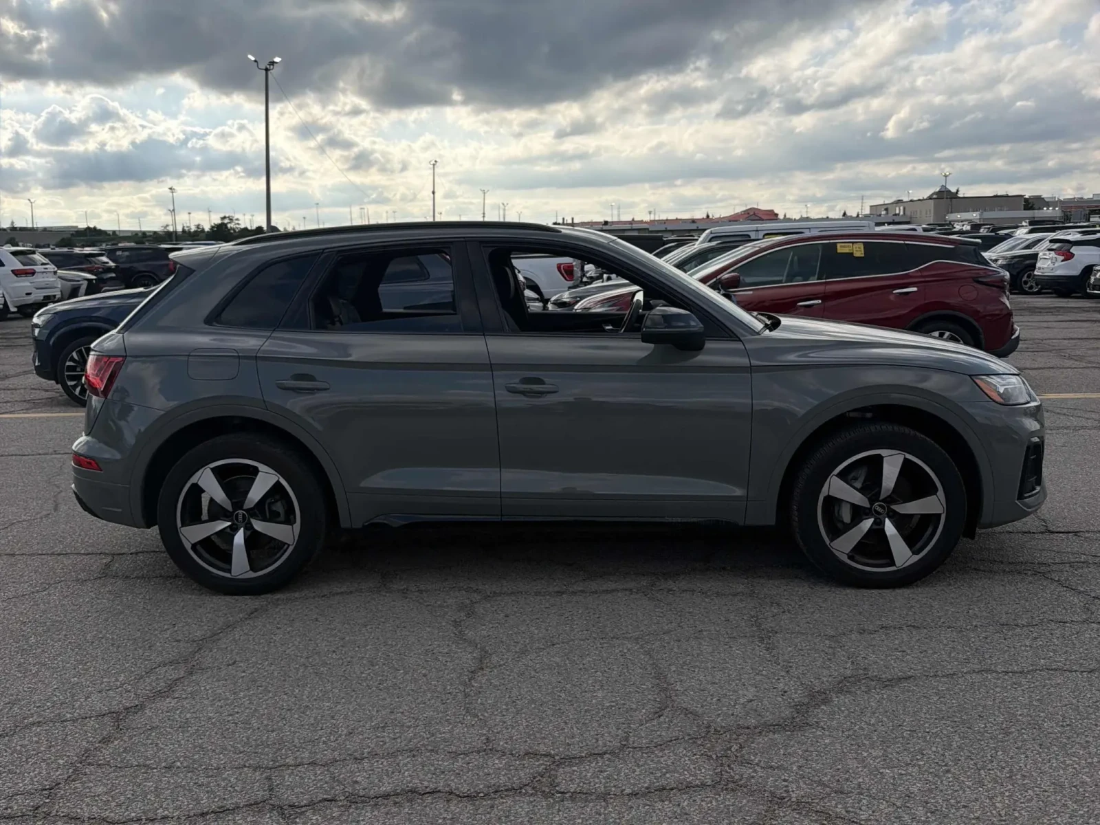 Audi Q5 Progressiv * S line pkg * Keyless * Nardo grey, снимка 4 - Автомобили и джипове - 54963945