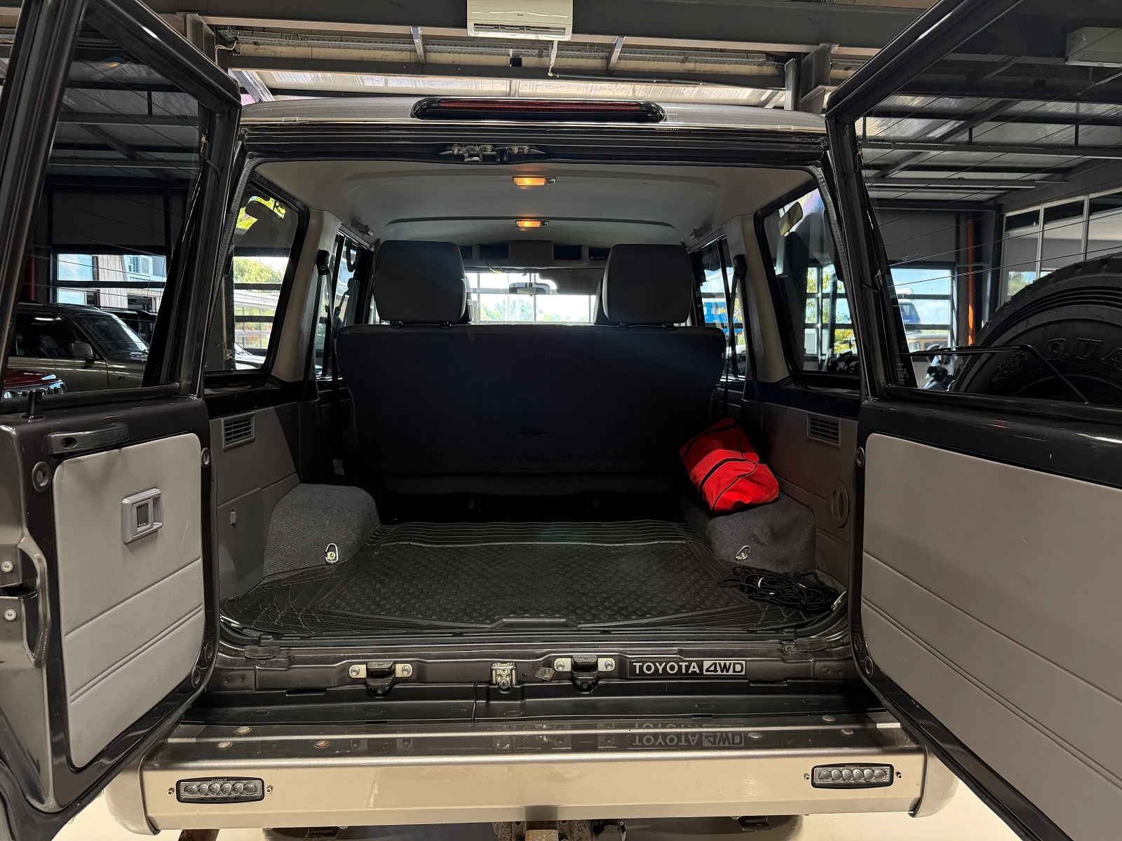 Toyota Land cruiser GRJ 76 4.0 V6, снимка 12 - Автомобили и джипове - 55364398