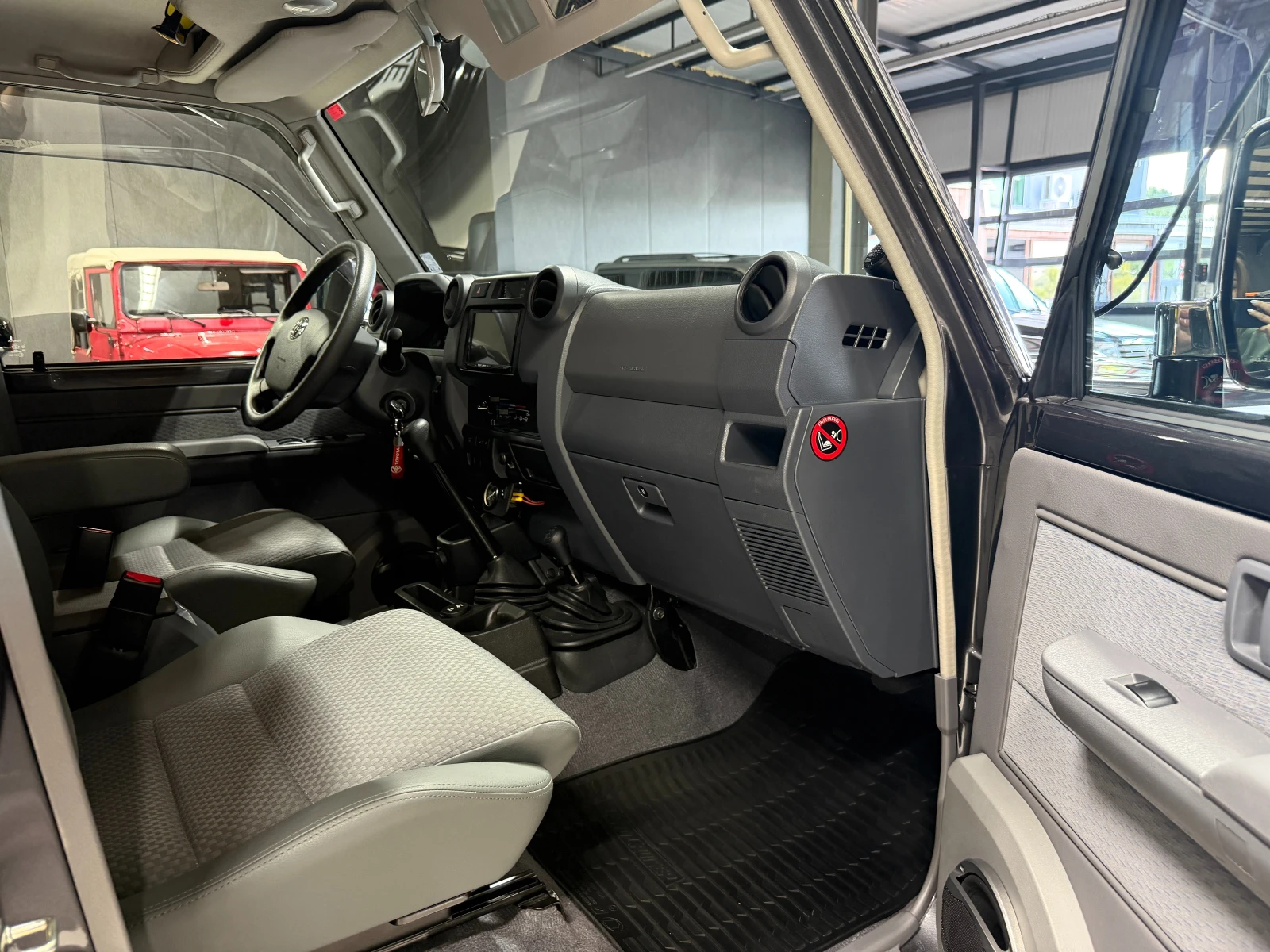 Toyota Land cruiser GRJ 76 4.0 V6, снимка 13 - Автомобили и джипове - 55364398
