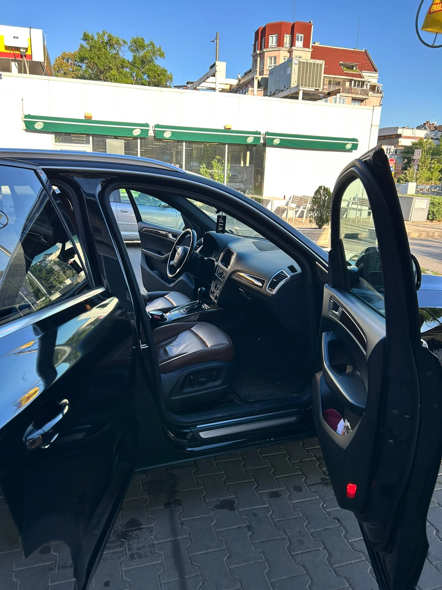 Audi Q5 2.0 TFSI quattro, снимка 8 - Автомобили и джипове - 55684410