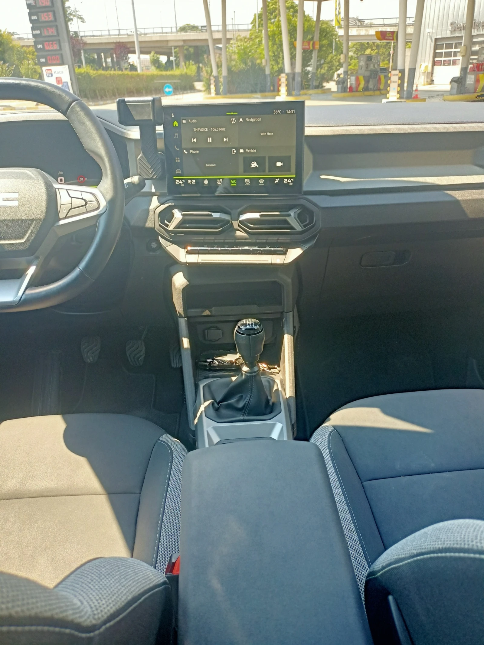 Dacia Bigster 1999Евро за получаване, 1.2TCE ECO-G Jurney - газ, снимка 11 - Автомобили и джипове - 55734998