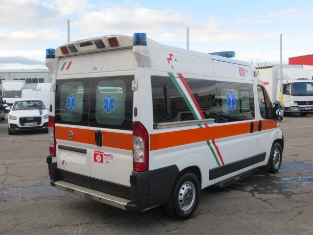 Fiat Ducato 3.0 ЛИНЕЙКА НАЛИЧНА, снимка 4 - Бусове и автобуси - 38835005