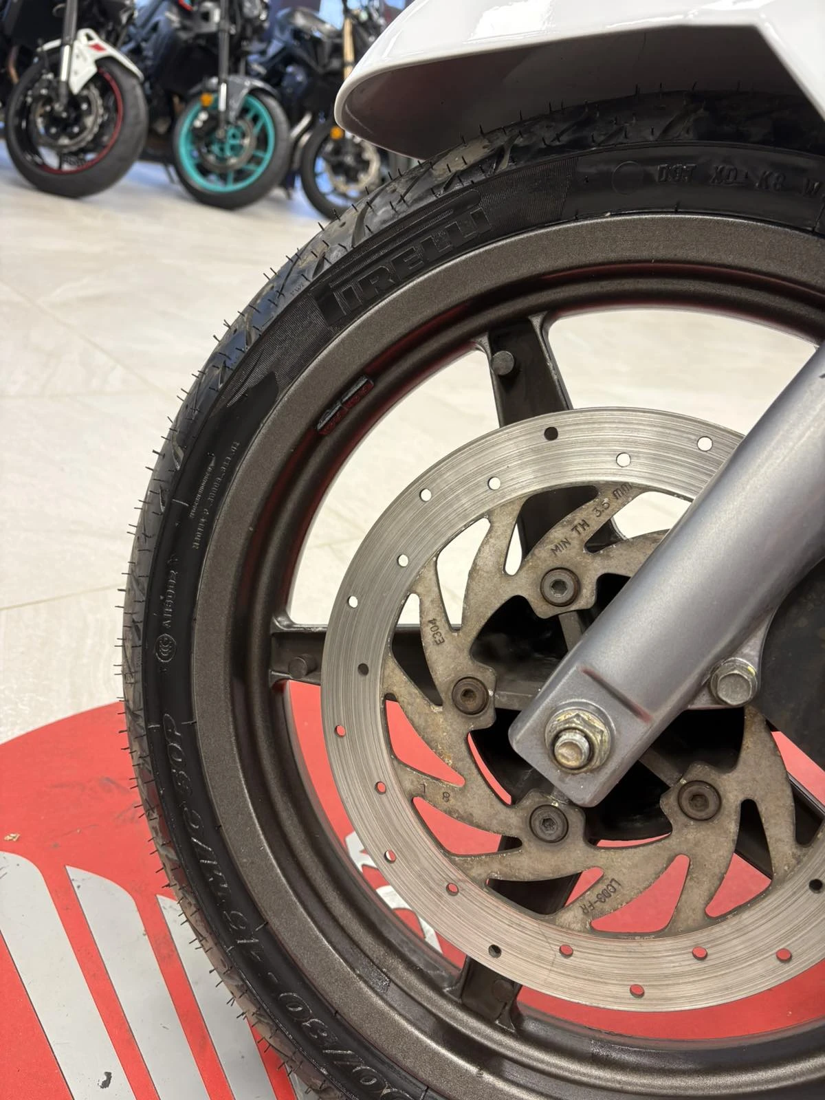 Kymco People 200 i, снимка 8 - Мотоциклети и мототехника - 53851966