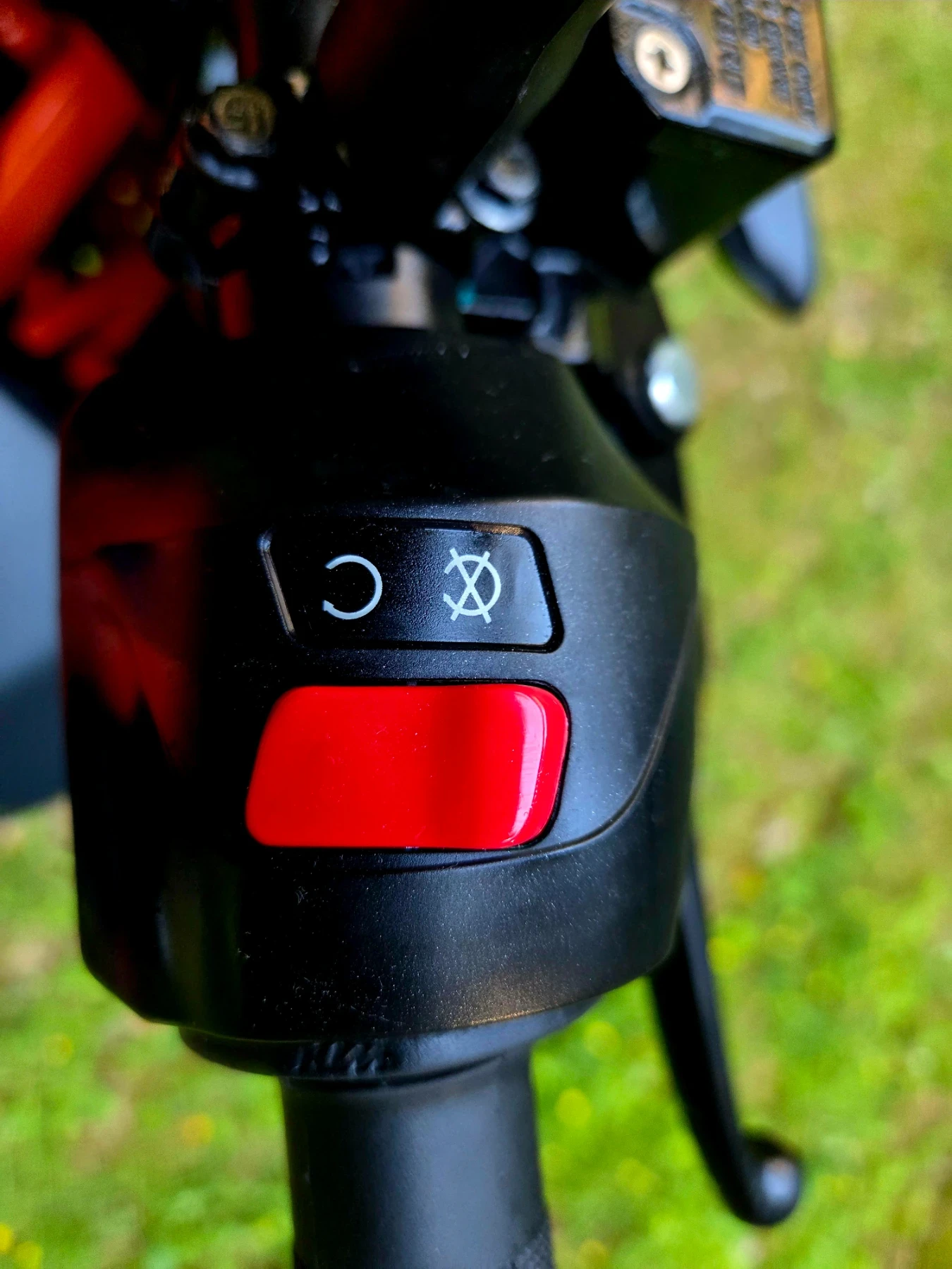 Ktm Duke 390i , ABS, TC, BLUETOOTH, А2, LED, TOP!!!, снимка 4 - Мотоциклети и мототехника - 54973640