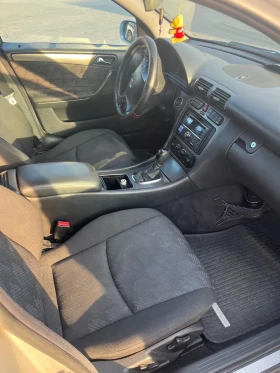 Mercedes-Benz C 220, снимка 10