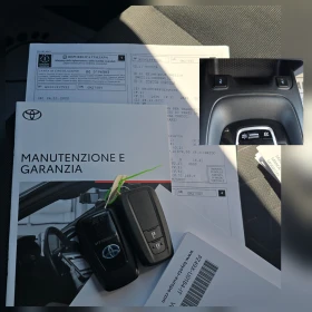 Toyota Corolla Toyota Corolla 1.8 HYBRID ����������� CAR PLAY AND | Mobile.bg � ����� ������ 12