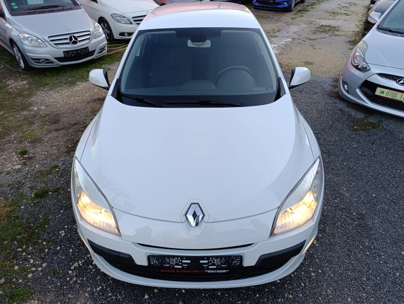 Renault Megane 1.6i ШВЕЙЦАРИЯ, снимка 4 - Автомобили и джипове - 47903155