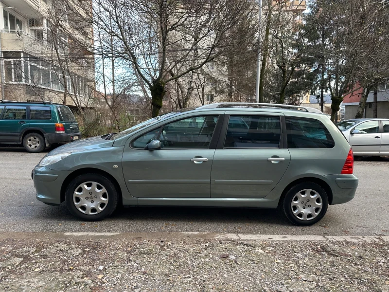 Peugeot 307 SW FACE 1.6i 109кс, снимка 7 - Автомобили и джипове - 48420113