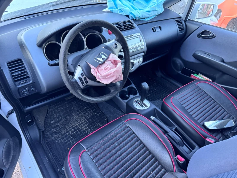 Honda Jazz 1.4i, АВТОМАТИК, снимка 11 - Автомобили и джипове - 48417255