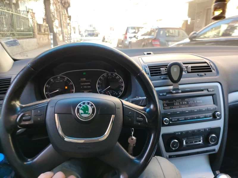 Skoda Octavia, снимка 3 - Автомобили и джипове - 49394161