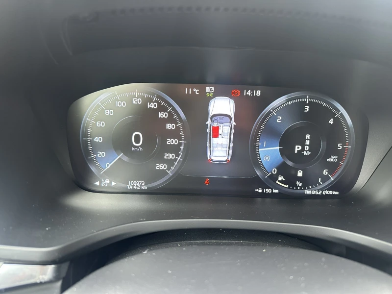 Volvo V60 B4 Inscription Mild Hynrid Сервизна история!, снимка 9 - Автомобили и джипове - 52330716