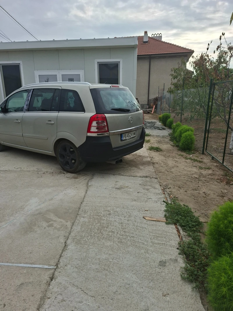 Opel Zafira, снимка 2 - Автомобили и джипове - 53303929