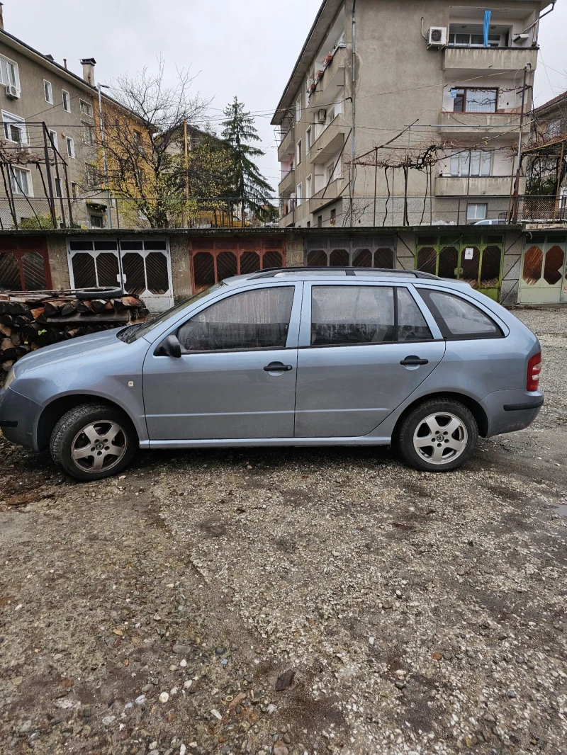 Skoda Fabia, снимка 12 - Автомобили и джипове - 52677424