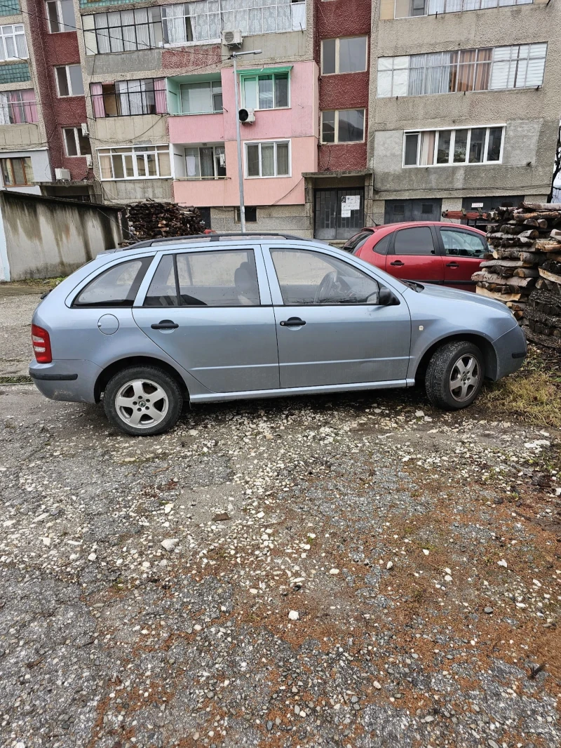 Skoda Fabia, снимка 11 - Автомобили и джипове - 52677424
