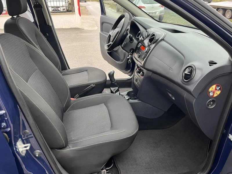 Dacia Sandero FACE 1.5dci EURO 6D КЛИМАТИК ВНОС ИТАЛИЯ, снимка 9 - Автомобили и джипове - 52878029