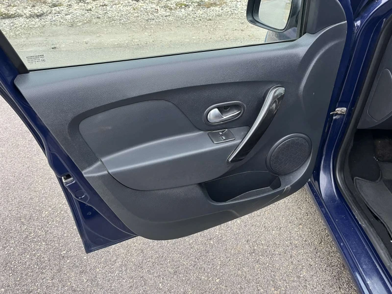 Dacia Sandero FACE 1.5dci EURO 6D КЛИМАТИК ВНОС ИТАЛИЯ, снимка 7 - Автомобили и джипове - 52878029