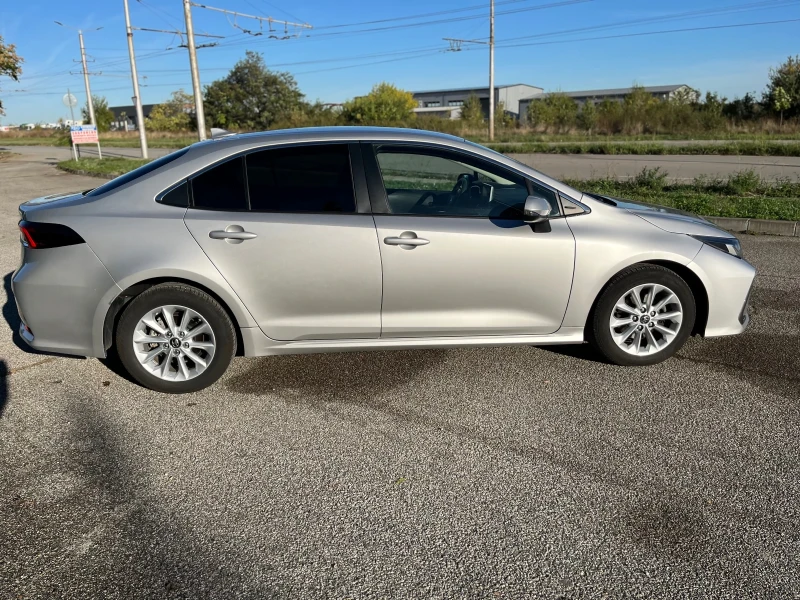 Toyota Corolla, снимка 4 - Автомобили и джипове - 52938072