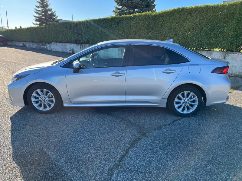 Toyota Corolla, снимка 7 - Автомобили и джипове - 52938072