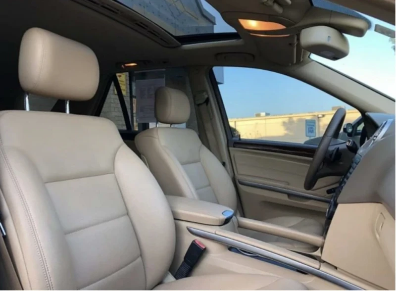 Mercedes-Benz ML 550 AMG, V8, ГАЗ, Carfax, KEYLESS GO, 4MATIC, HARMAN, снимка 12 - Автомобили и джипове - 53018691