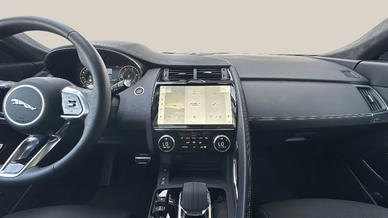 Jaguar E-pace 2.0 D Mhev, снимка 10 - Автомобили и джипове - 53145574
