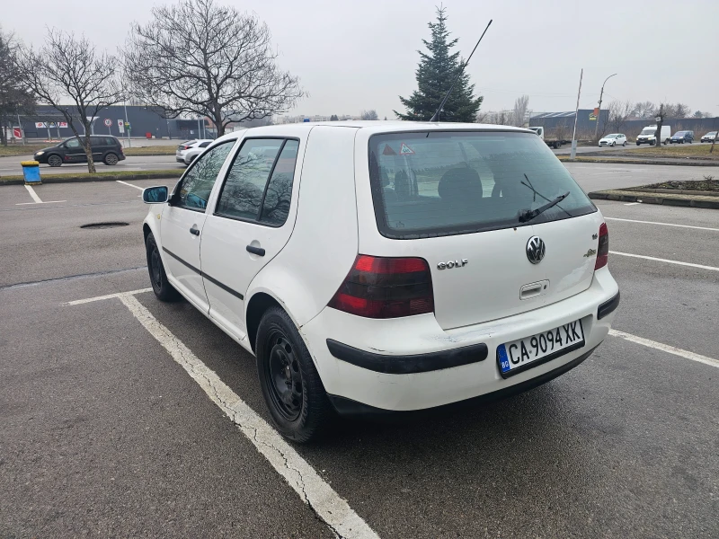 VW Golf Газ инжекцион, снимка 6 - Автомобили и джипове - 53201604