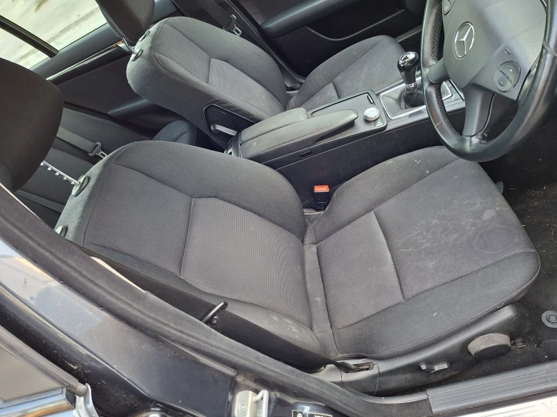 Mercedes-Benz C 200 Пакет, снимка 5 - Автомобили и джипове - 53210133