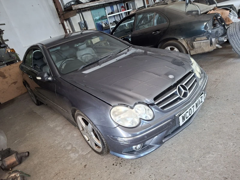 Mercedes-Benz C 200 Пакет, снимка 9 - Автомобили и джипове - 53210133