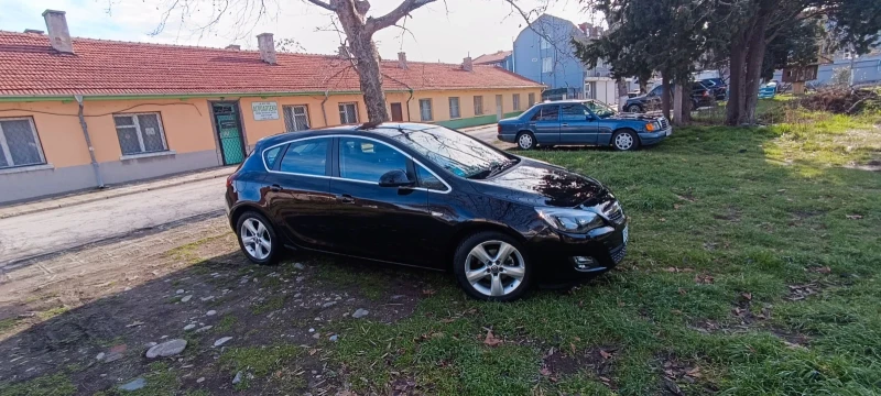 Opel Astra, снимка 14 - Автомобили и джипове - 53563591