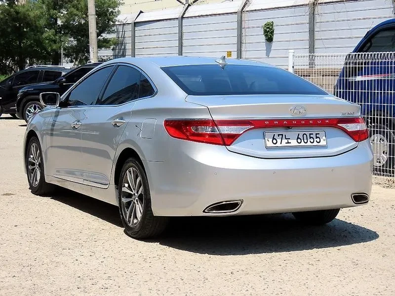 Hyundai Grandeur 2.4, снимка 3 - Автомобили и джипове - 54626068