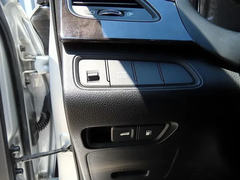 Hyundai Grandeur 2.4, снимка 12 - Автомобили и джипове - 54626068