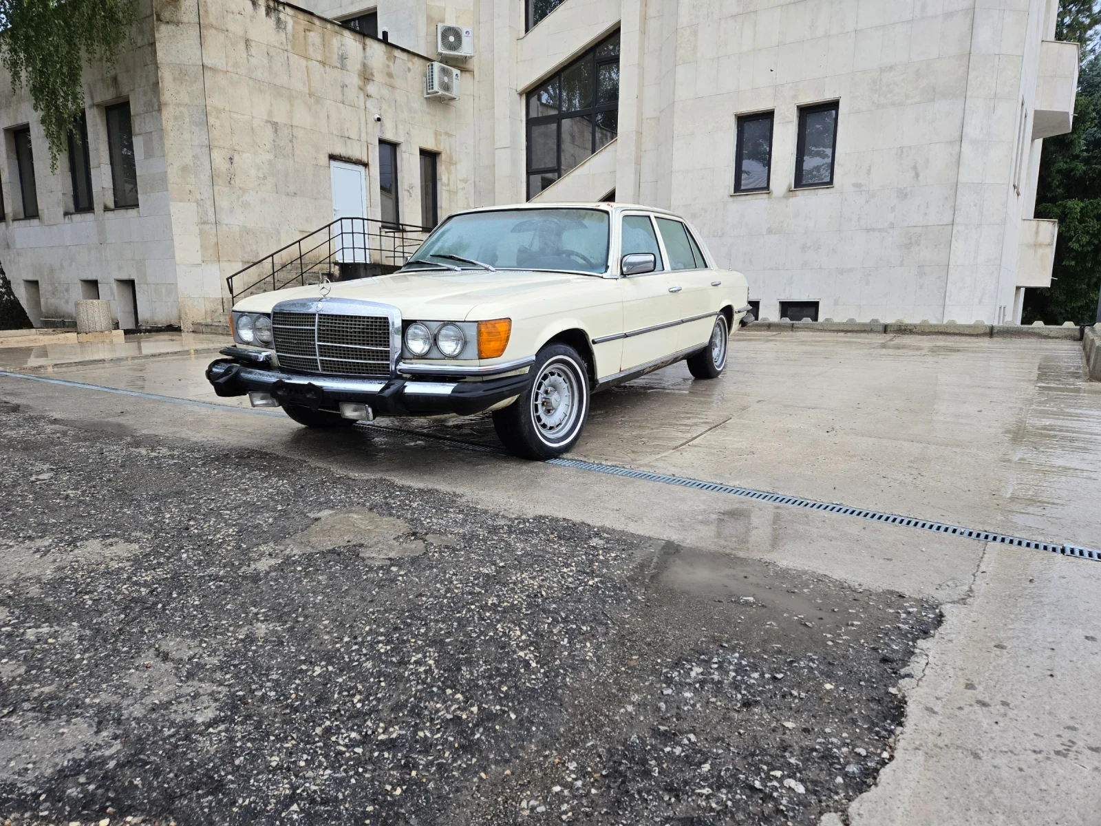 Mercedes-Benz 116 450SEL, снимка 1