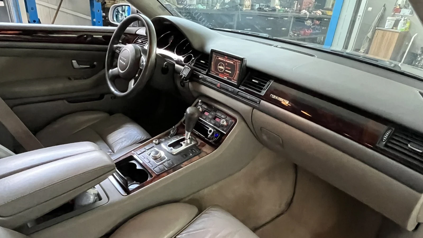 Audi A8 4.2 335 hp - изображение 7