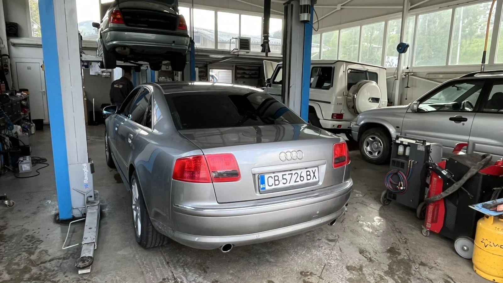 Audi A8 4.2 335 hp - изображение 8