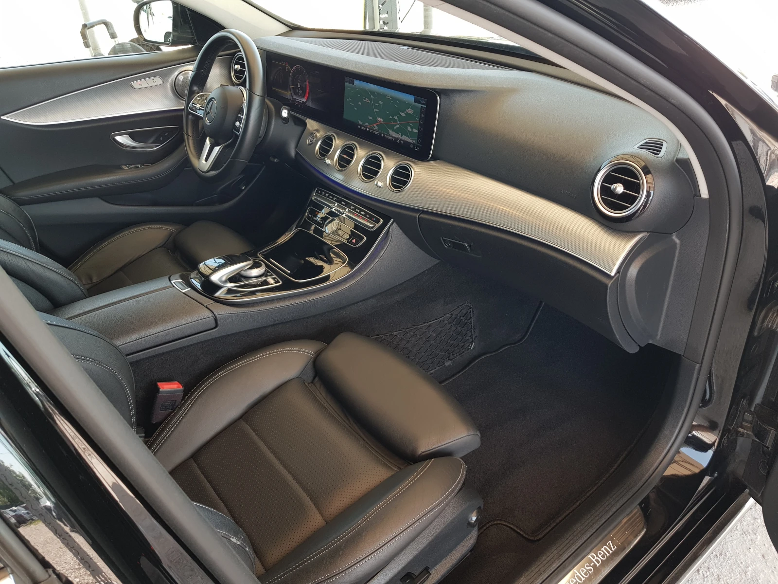 Mercedes-Benz E 200 D FACELIFT /10/2019 г. EURO 6D ЛИЗИНГ - изображение 10