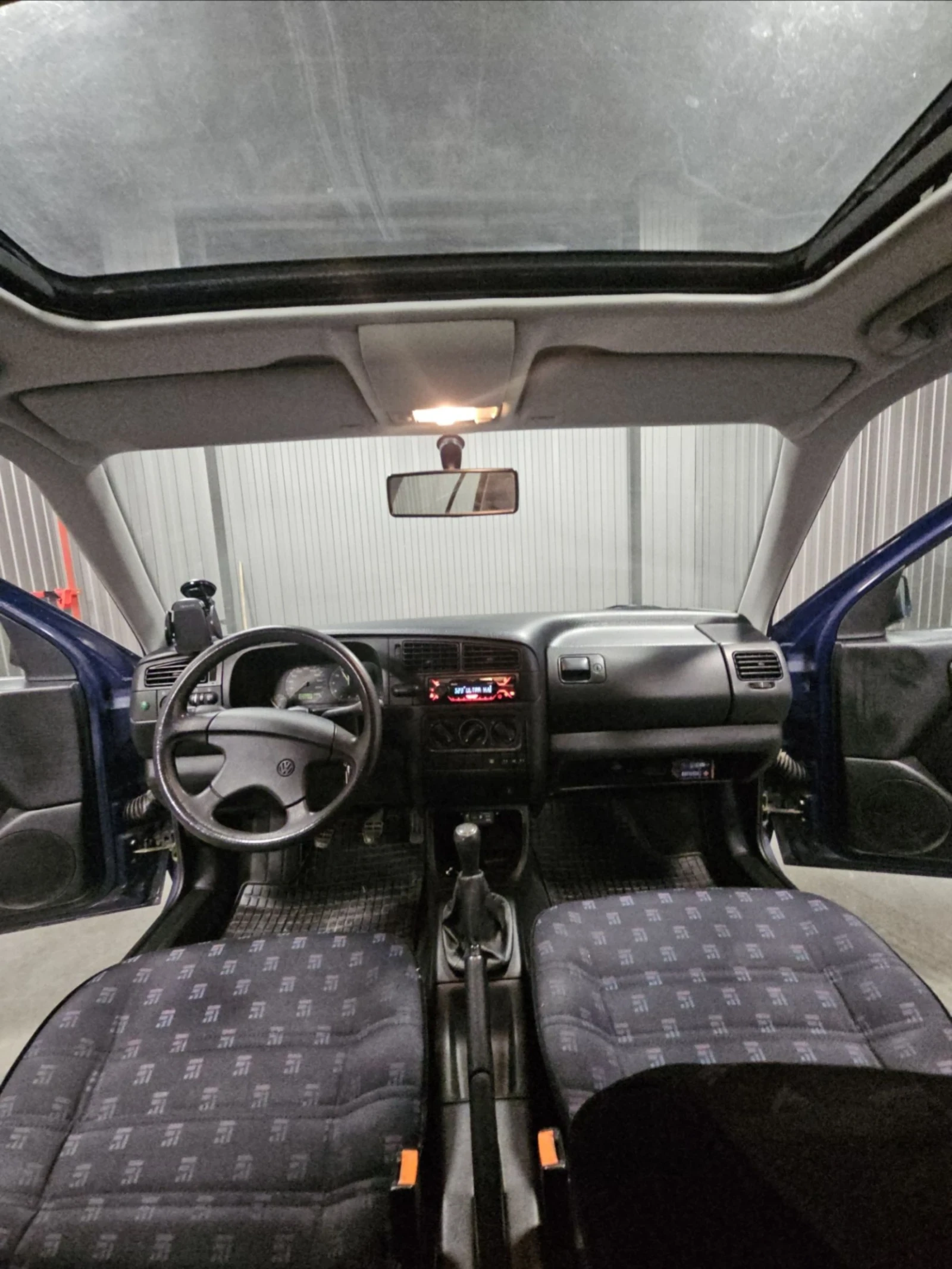 VW Golf  - изображение 7