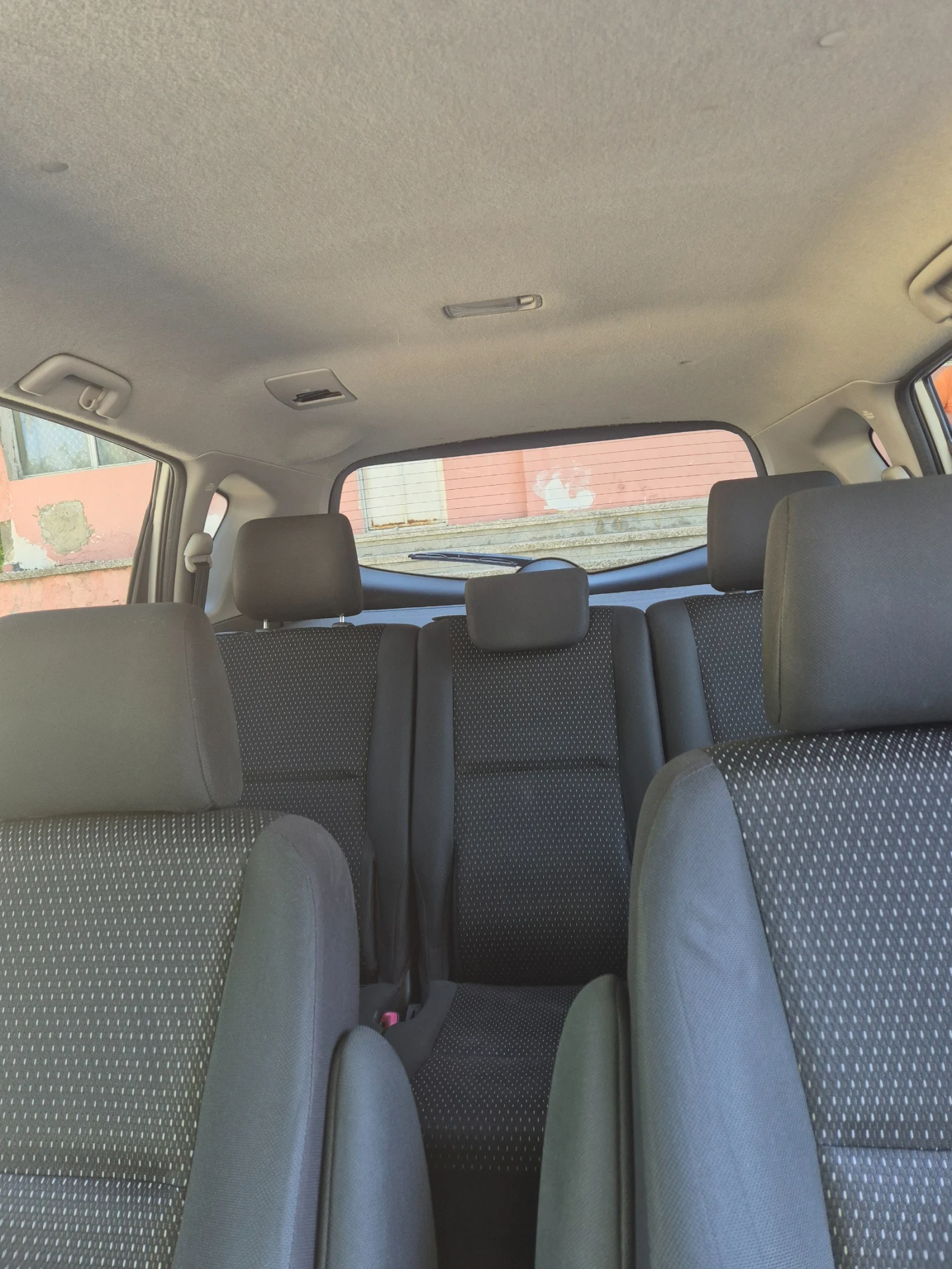 Toyota Corolla verso  - изображение 9