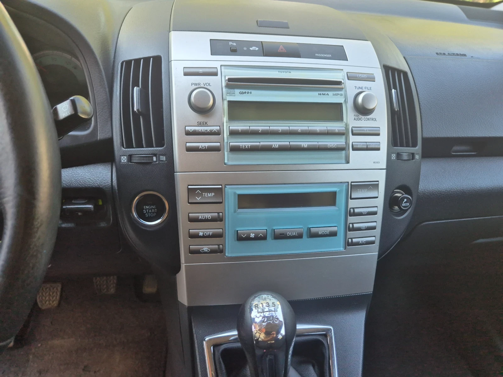 Toyota Corolla verso  - изображение 6