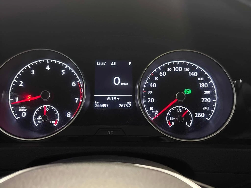 VW Golf * 5dr HB Auto 1.8 TSI * CARFAX * ЦЕНА ДО БГ - изображение 8