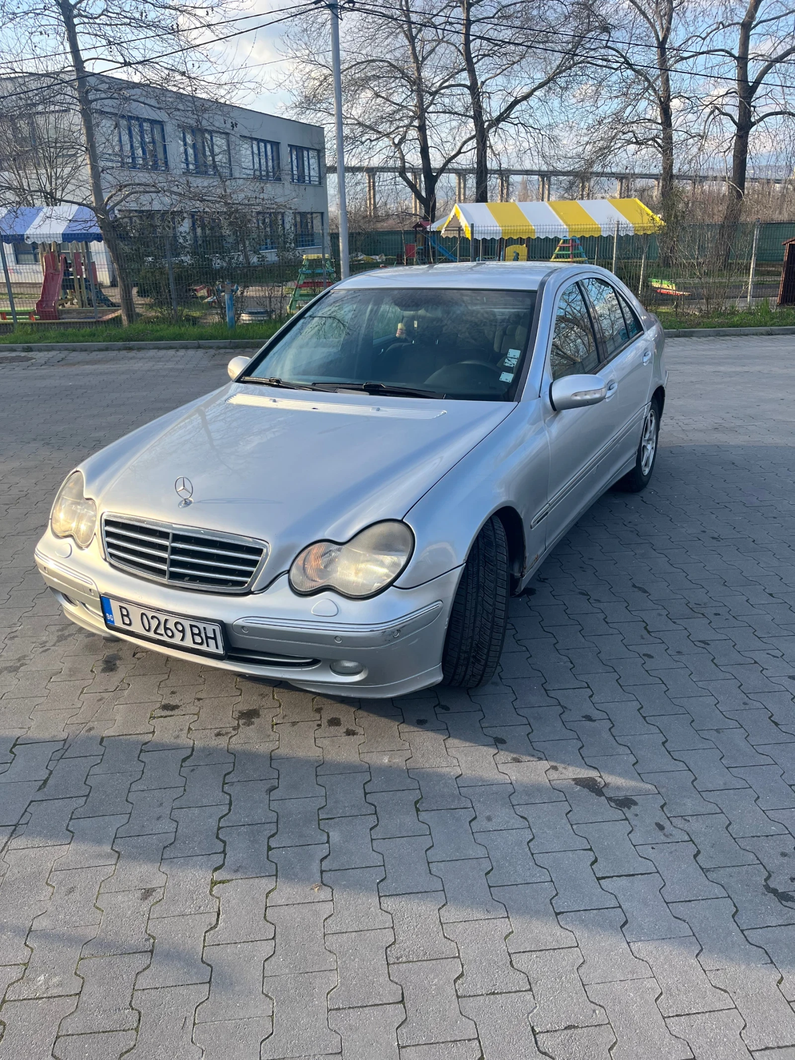Mercedes-Benz C 220, снимка 5 - Автомобили и джипове - 54058080