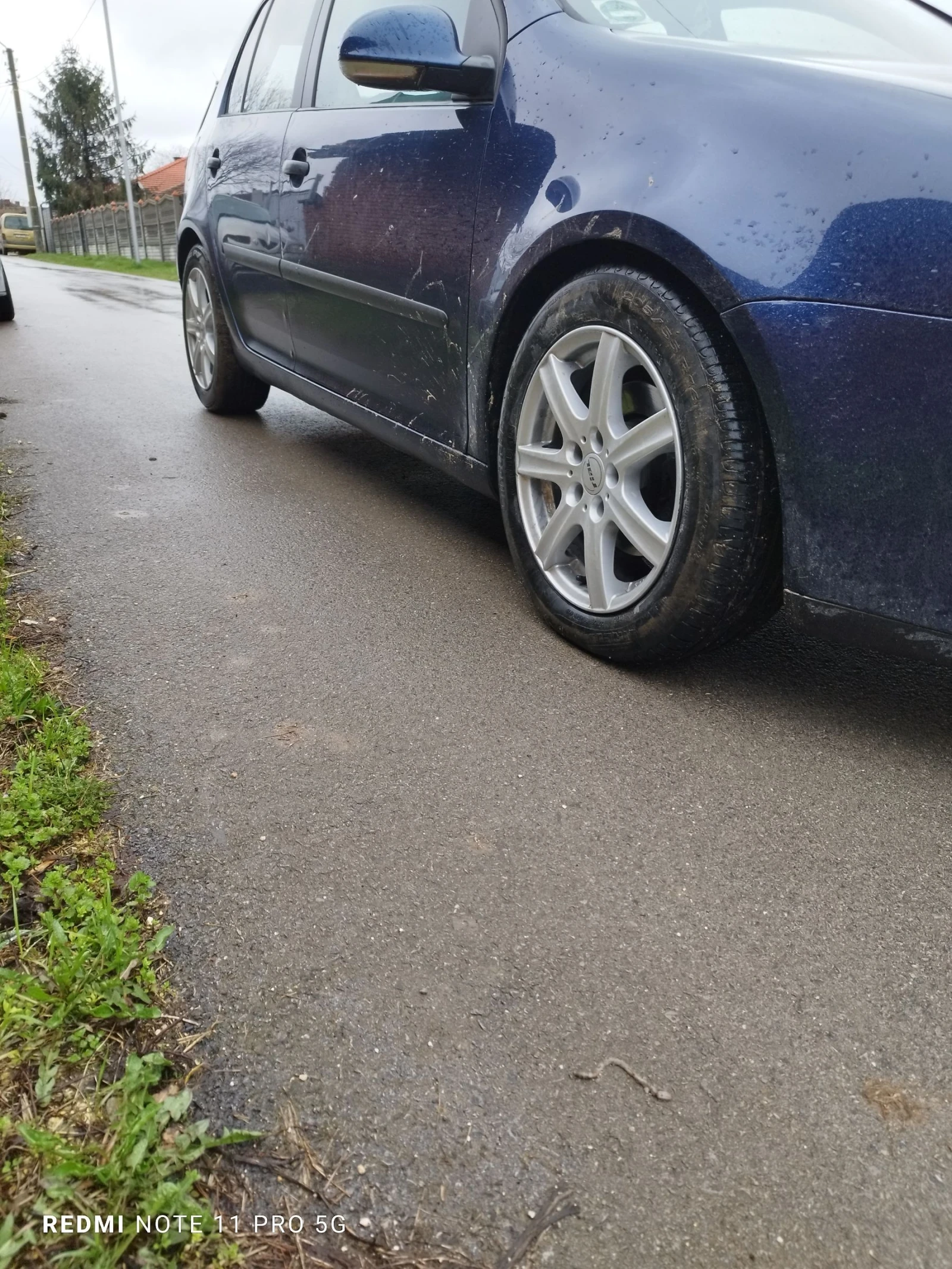 VW Golf V, снимка 4 - Автомобили и джипове - 54068263