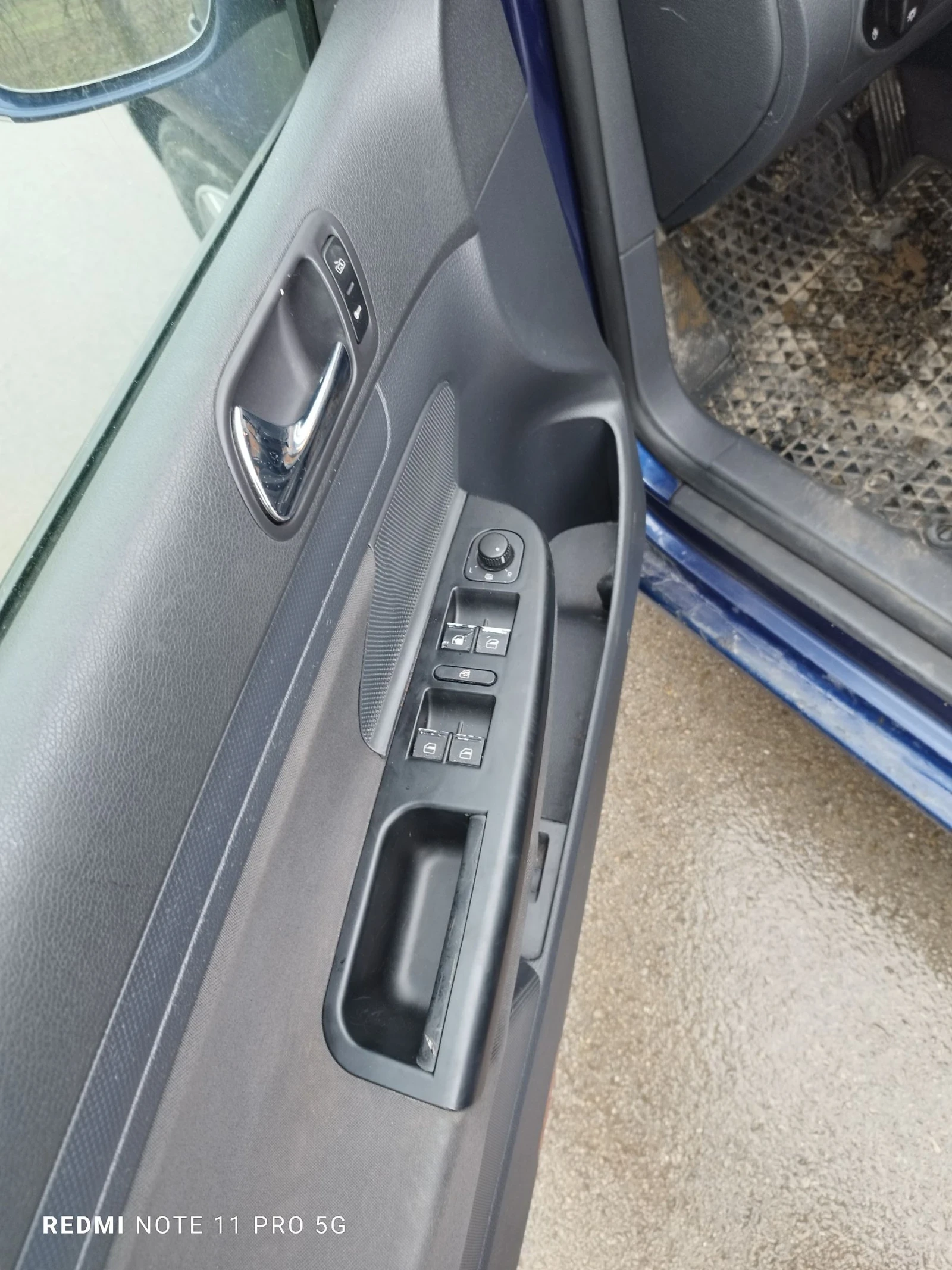 VW Golf V, снимка 10 - Автомобили и джипове - 54068263