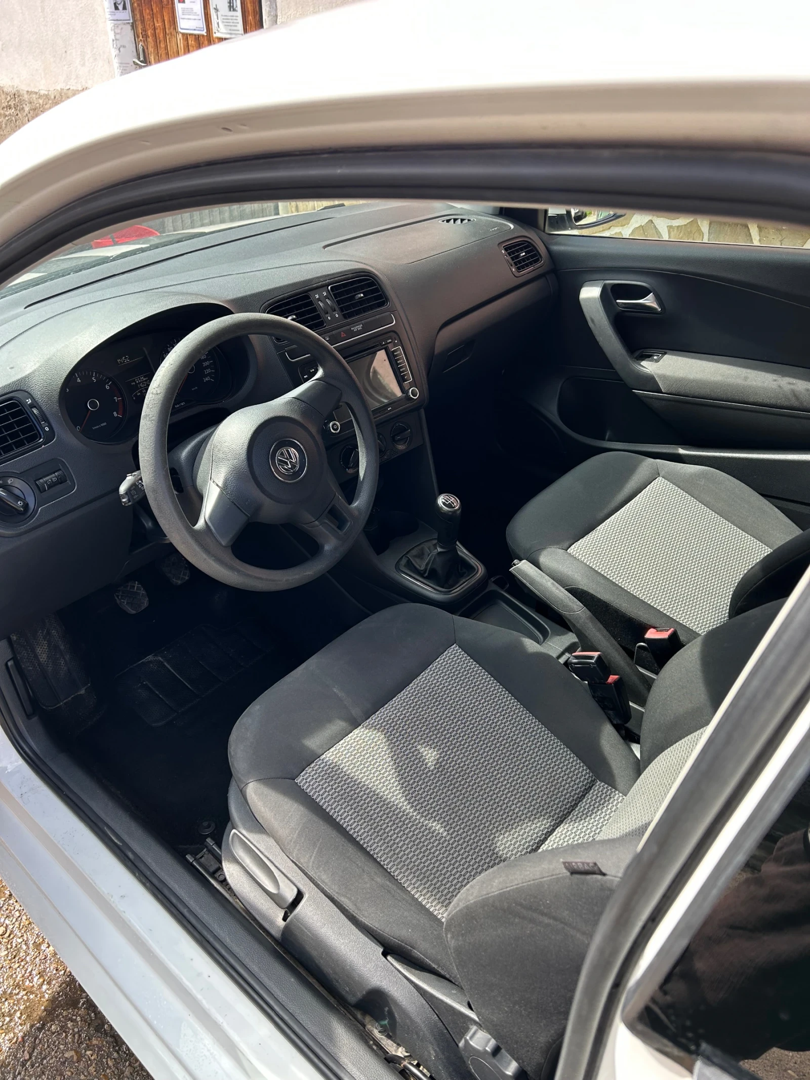 VW Polo, снимка 11 - Автомобили и джипове - 54208091