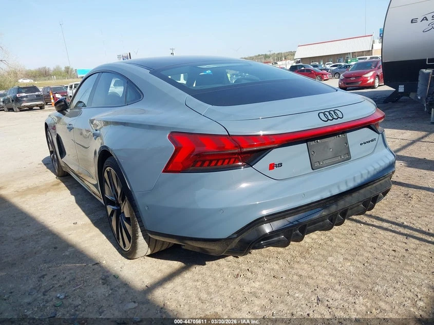 Audi E-Tron GT Rs Quattro, снимка 3 - Автомобили и джипове - 54769846