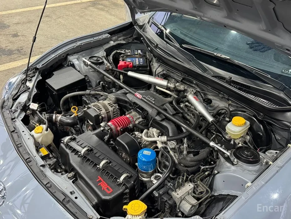 Toyota GT86 * РЪЧКА* Ориги TRD ПАКЕТ* 4-БУТАЛНИ СПИРАЧКИ* Кова, снимка 9 - Автомобили и джипове - 54808250