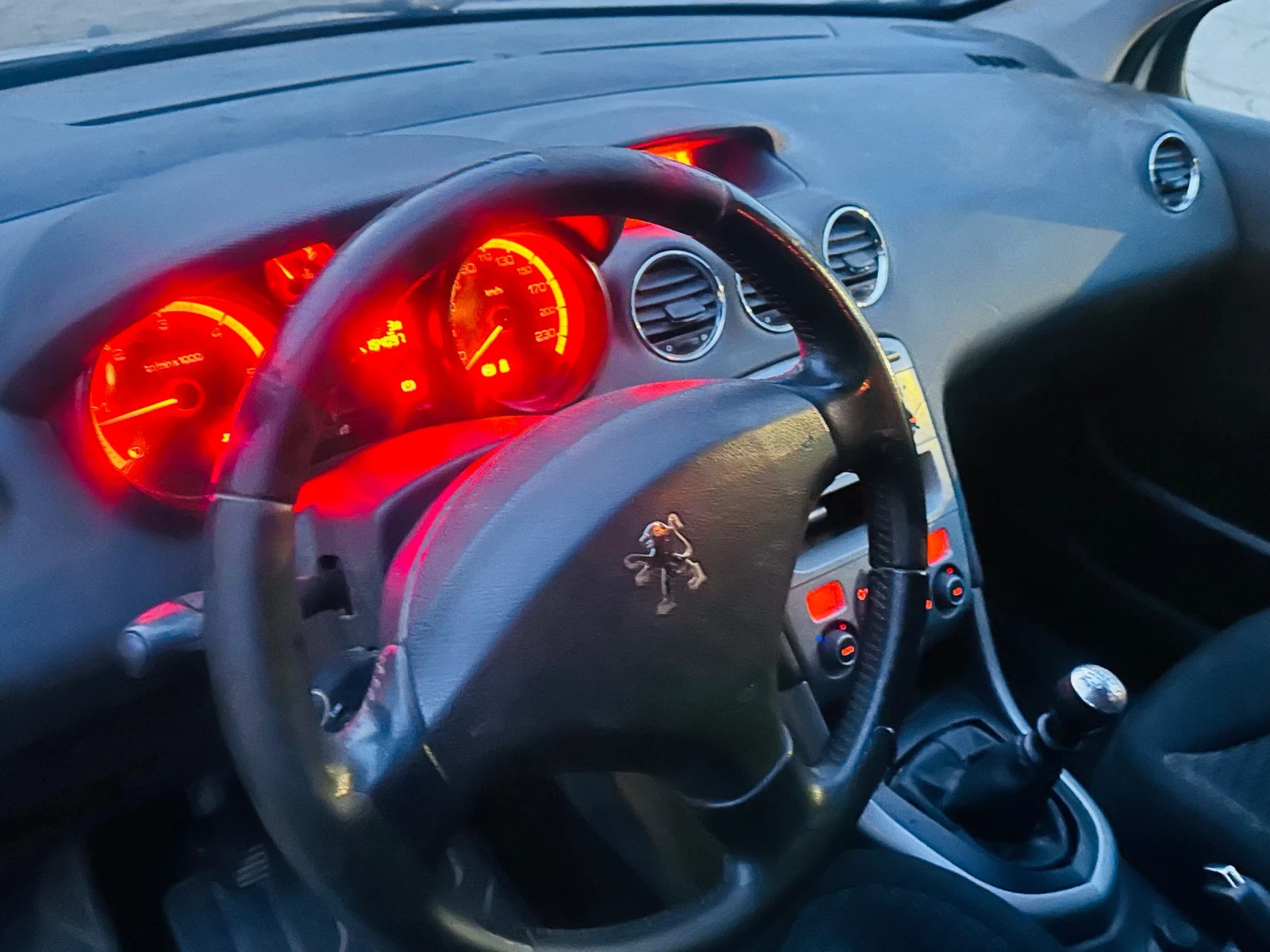 Peugeot 308, снимка 4 - Автомобили и джипове - 55036085