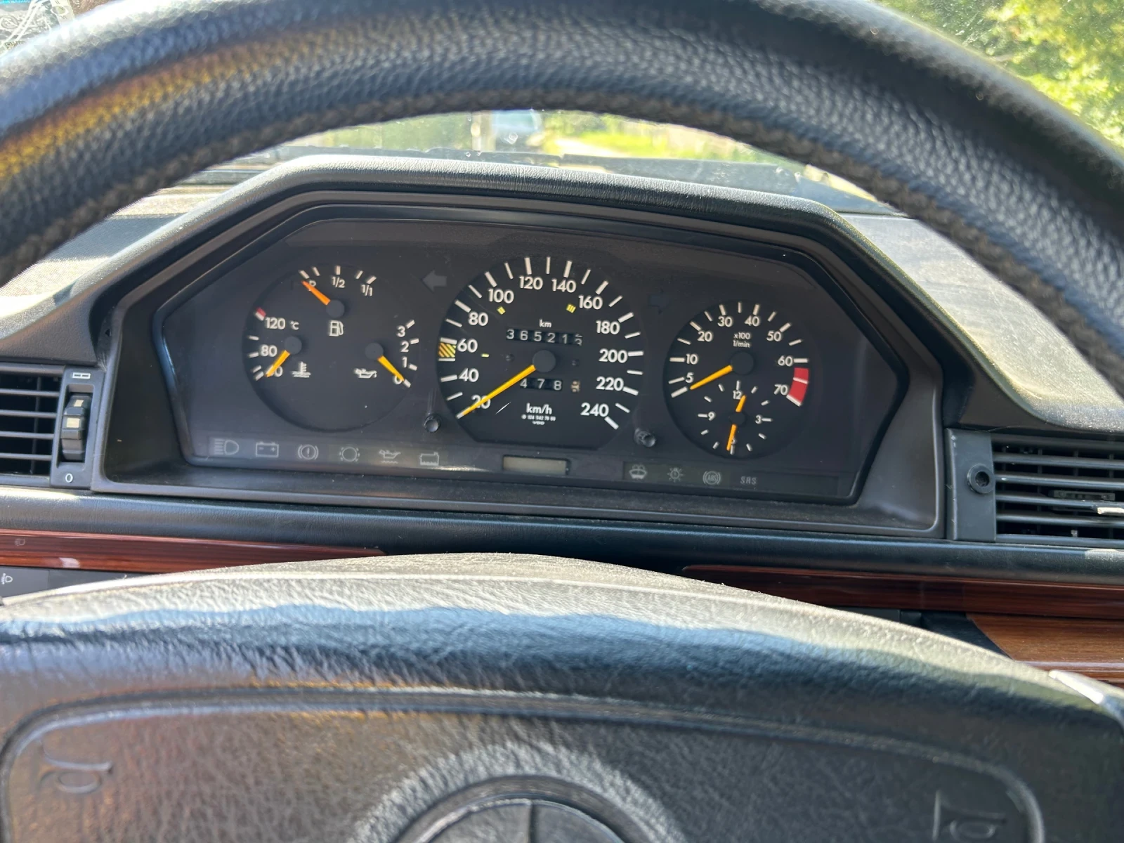 Mercedes-Benz 124 E220, снимка 7 - Автомобили и джипове - 55480287