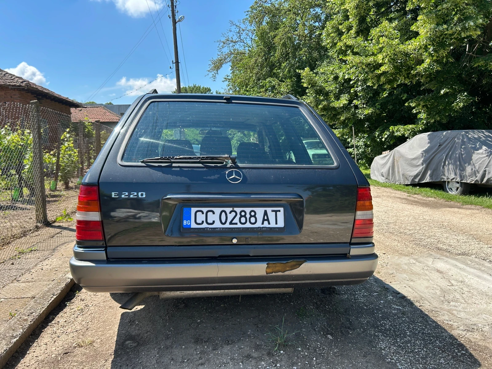 Mercedes-Benz 124 E220, снимка 3 - Автомобили и джипове - 55480287